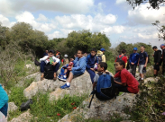 مشتركي برنامج "صفوف تلتقي" بالمركز الجماهيري في رحلة إلى منطقة الكرمل